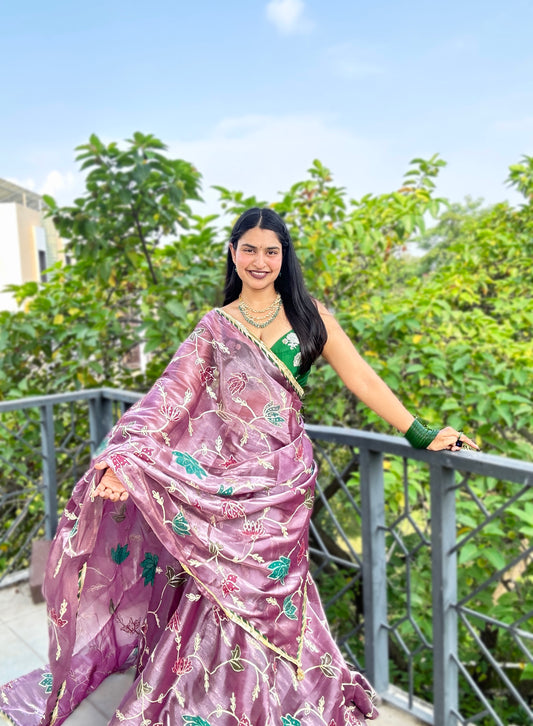 Kumud Lehenga